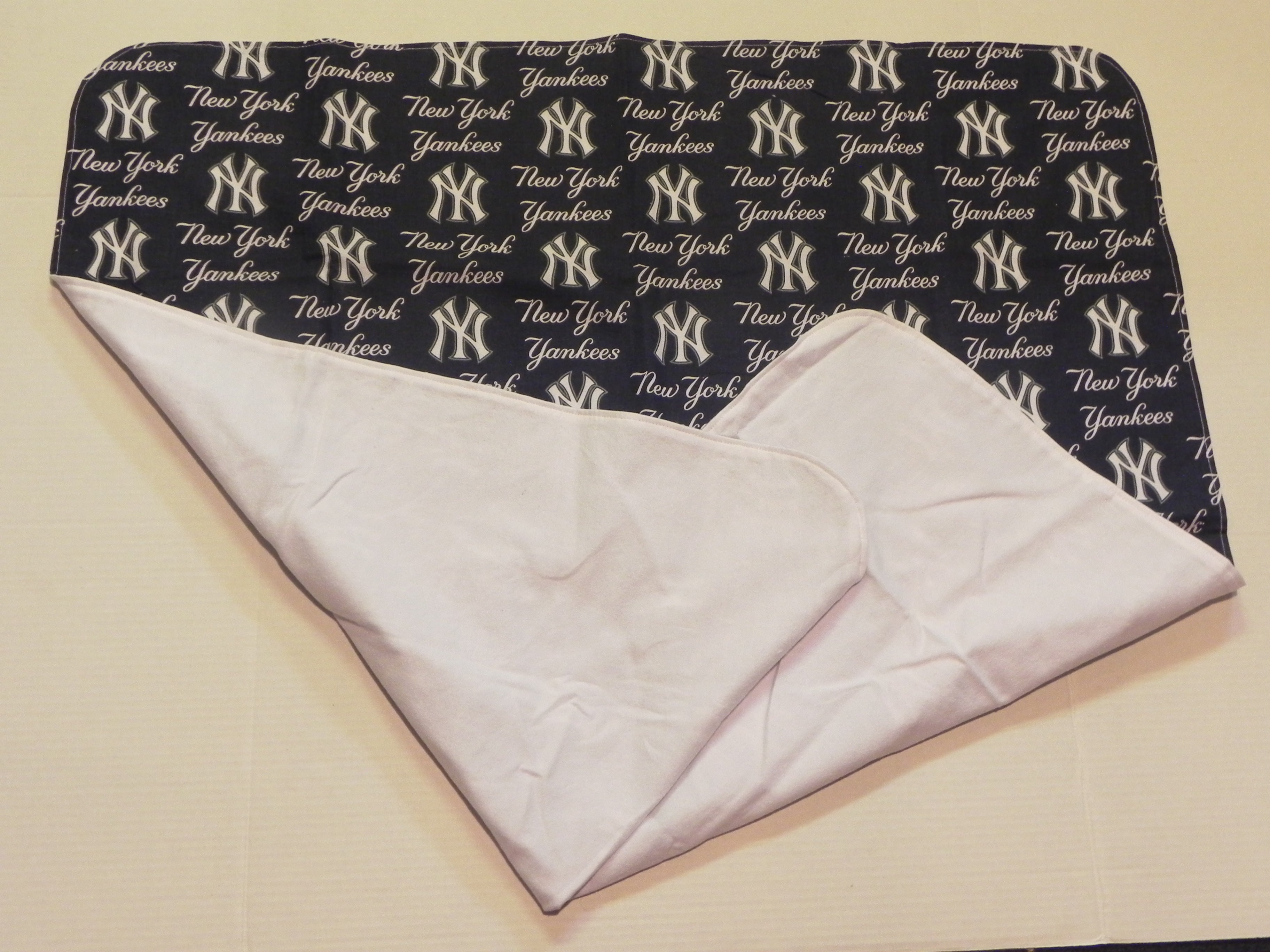 Handmade MLB New York Yankees Baby Blanket or Adult Lap Throw White