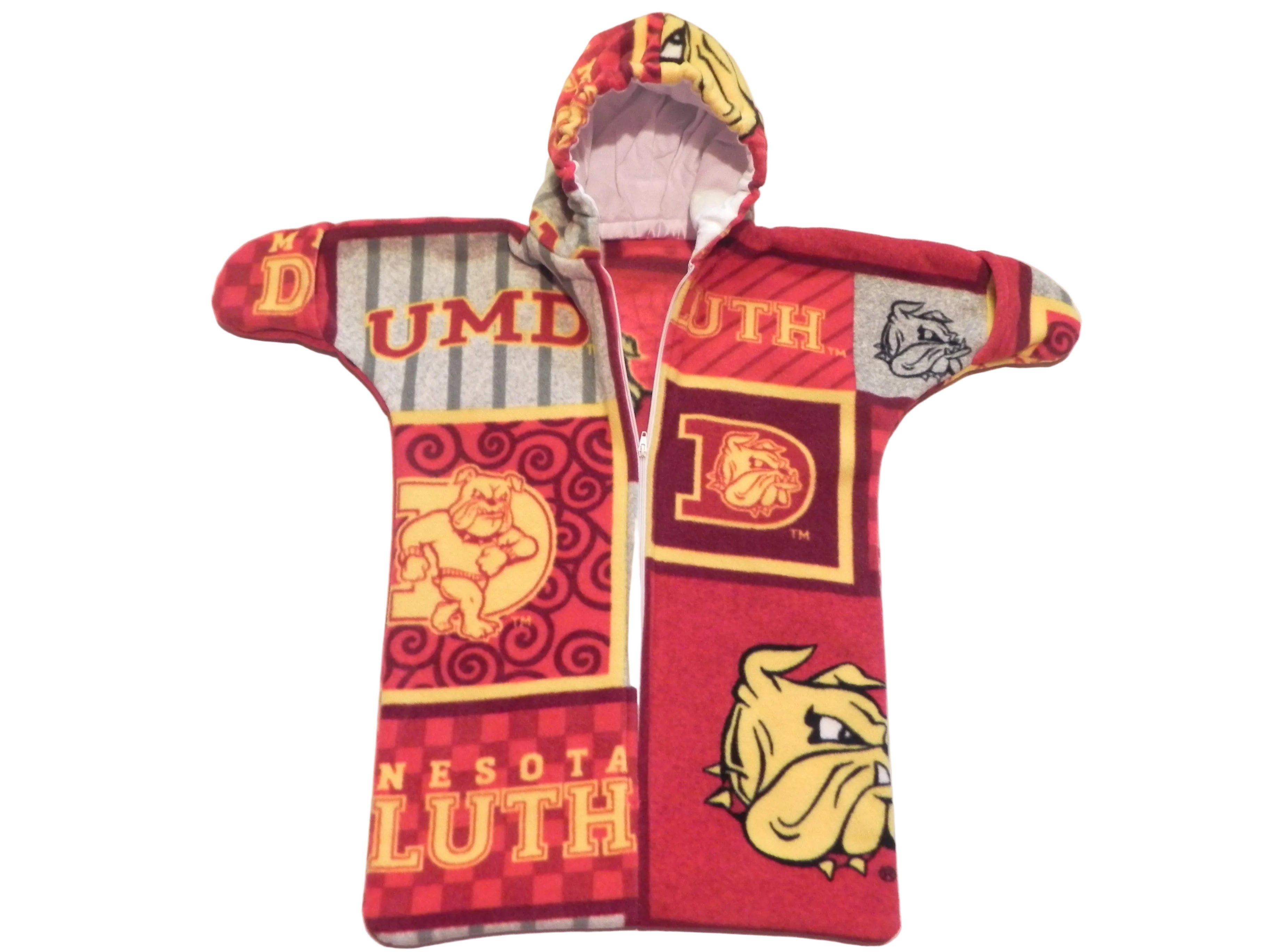 Handmade UMD Duluth Bulldogs Printed Fleece Baby Bunting Coat 0-6M